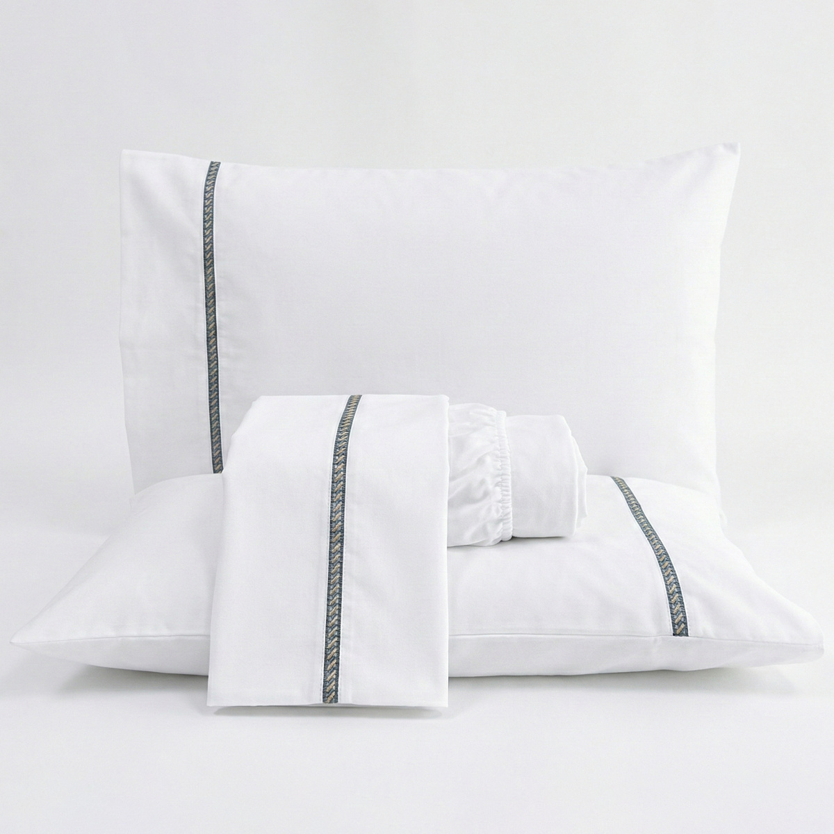 Jogo Cama Casal Percal 300 Fios C/ Guipir Paris 04 Peças - Branco C/ Azul
