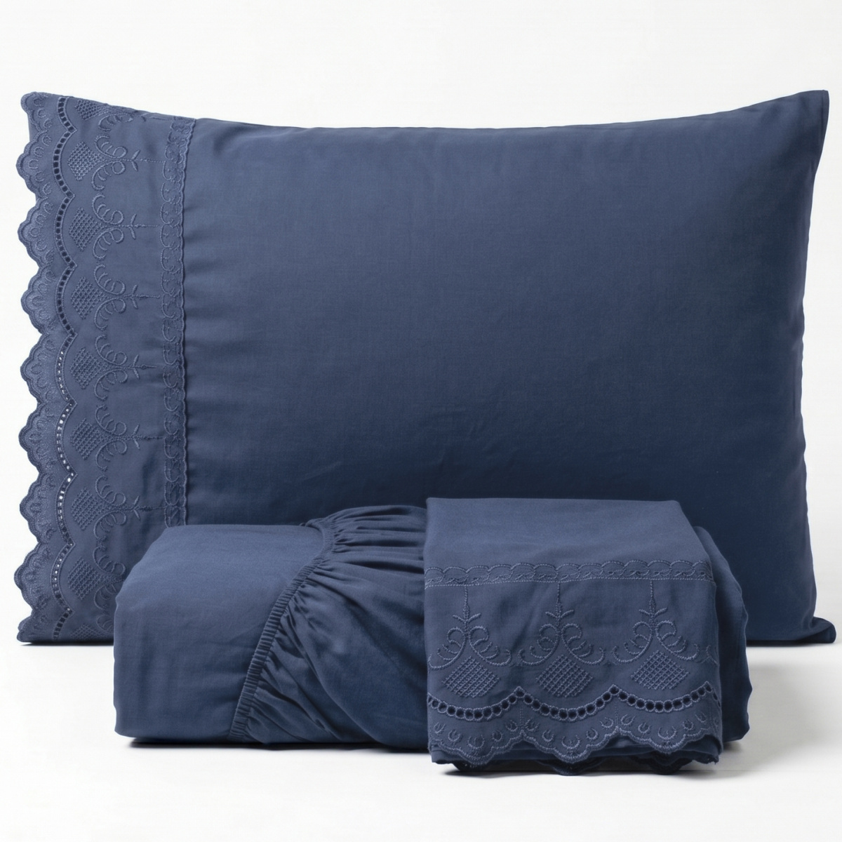 Lençol Queen C/ Elástico + 02 Fronhas Percal 300 Fios Bordado Inglês Lauren 03 Peças - Jeans