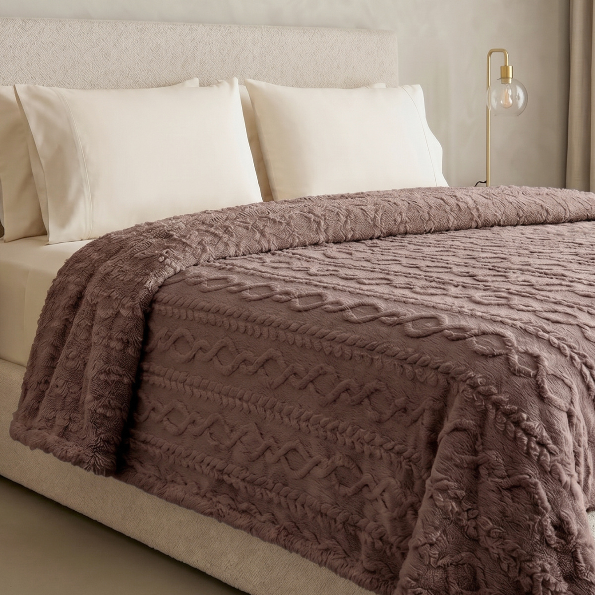 Manta Queen 240 Gramas 2,20m x 2,40m Jacquard C/ Sherpa em Alto Relevo Velvet - Rosê Nude